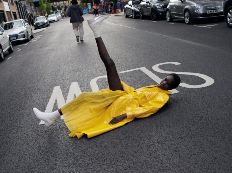 ES Fashion Issue Sept 19 – featured image